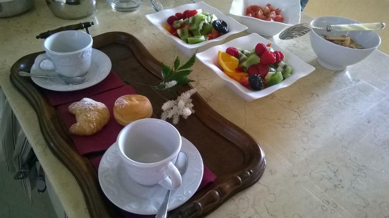 Bed And Breakfast Posserle Padenghe sul Garda Luaran gambar